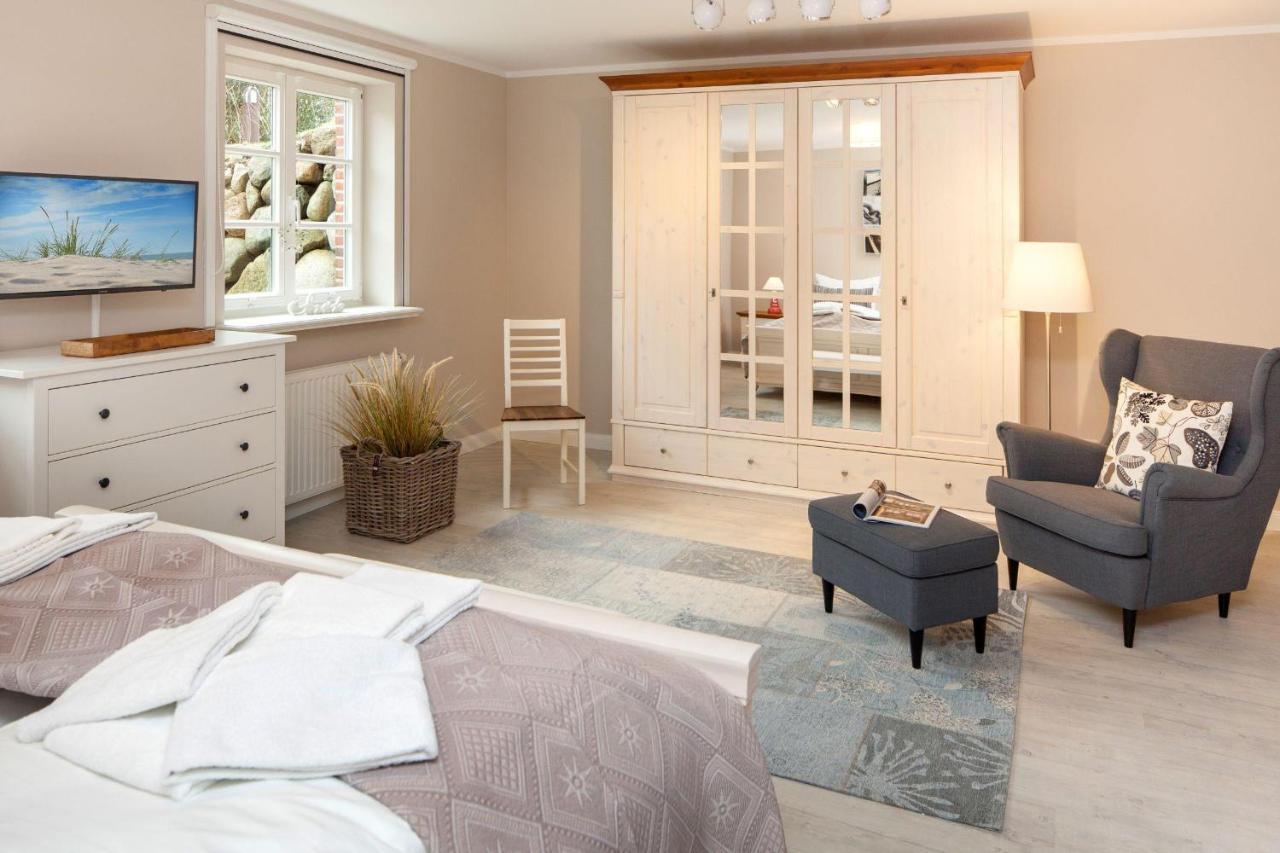 East Side Apartment *